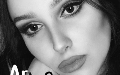 Israeli Singer-Songwriter Michelle Noga Debuts “Apart”